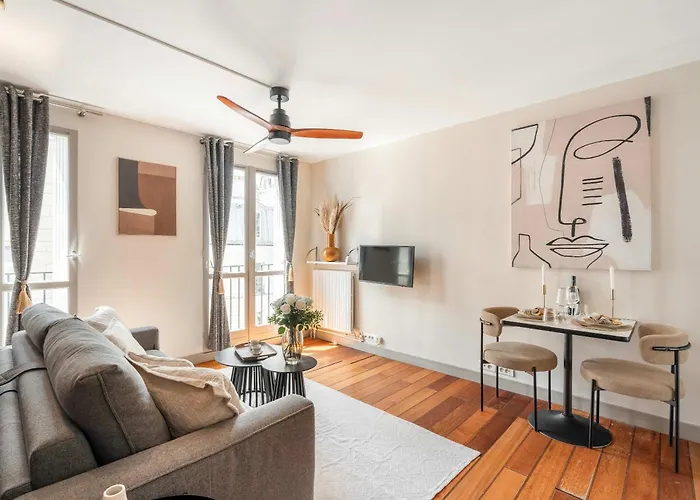 Ancienne Annonce St Paul Apartment