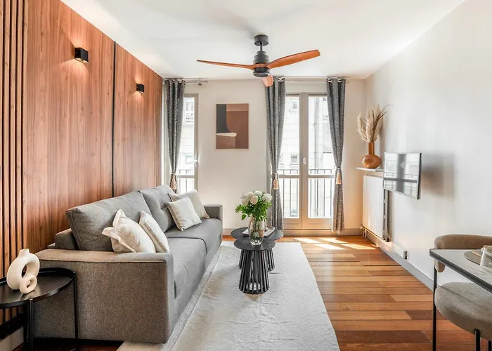 Ancienne Annonce St Paul Paris