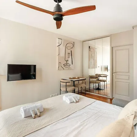 Ancienne Annonce St Paul Apartament *