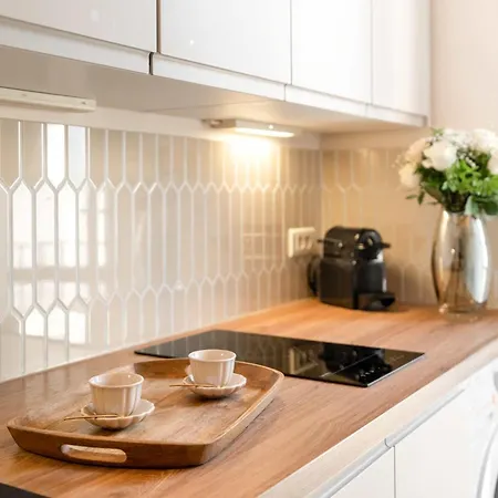 Ancienne Annonce St Paul Apartman *