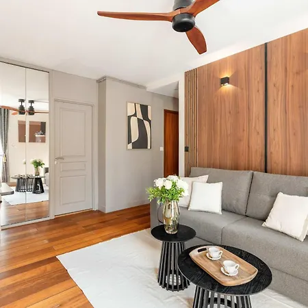 Ancienne Annonce St Paul Apartman